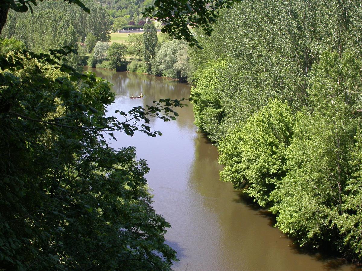 Вилла Le Hameau Du Moulin Монтиньяк Экстерьер фото